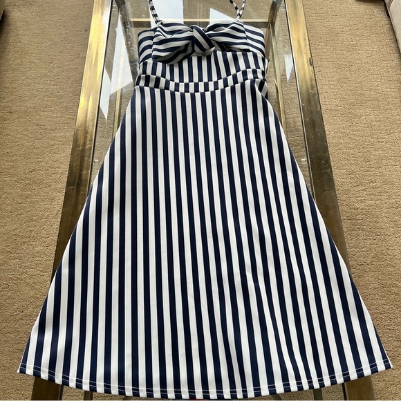Boohoo Blue and White Asymmetrical Tie Front Sundress - Picture 13 of 14